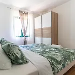 Mia Filomena Villa *