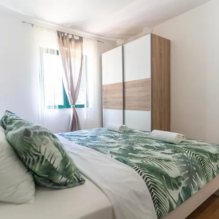 Mia Filomena Villa *